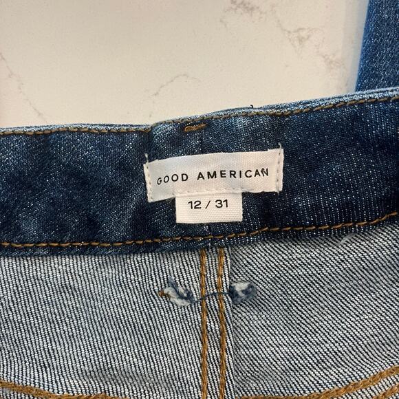 NWT Good American Good Classic Straight Leg Jeans in Indigo207 - Picture 7 of 12